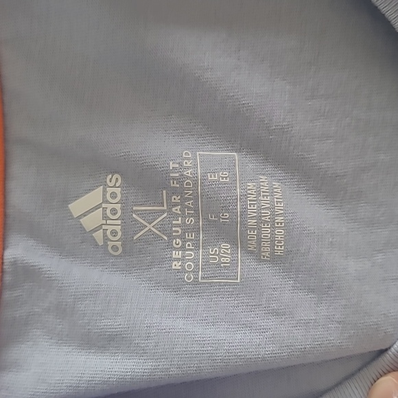 Adidas Light Blue T-Shirt with a Peachy Orange Logo size XL (18-20) - Picture 5 of 5